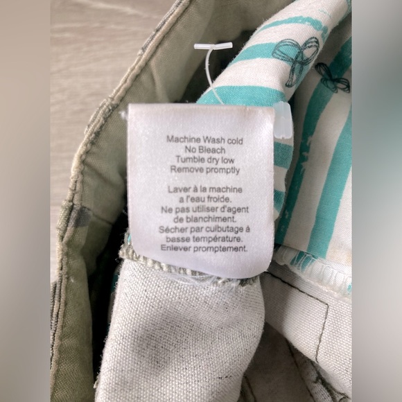 Aritzia TNA Low Rise Camo Pants Size 0 - Picture 8 of 8